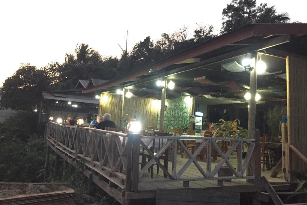 Bkc ヴィラ Muang Pakbèng エクステリア 写真